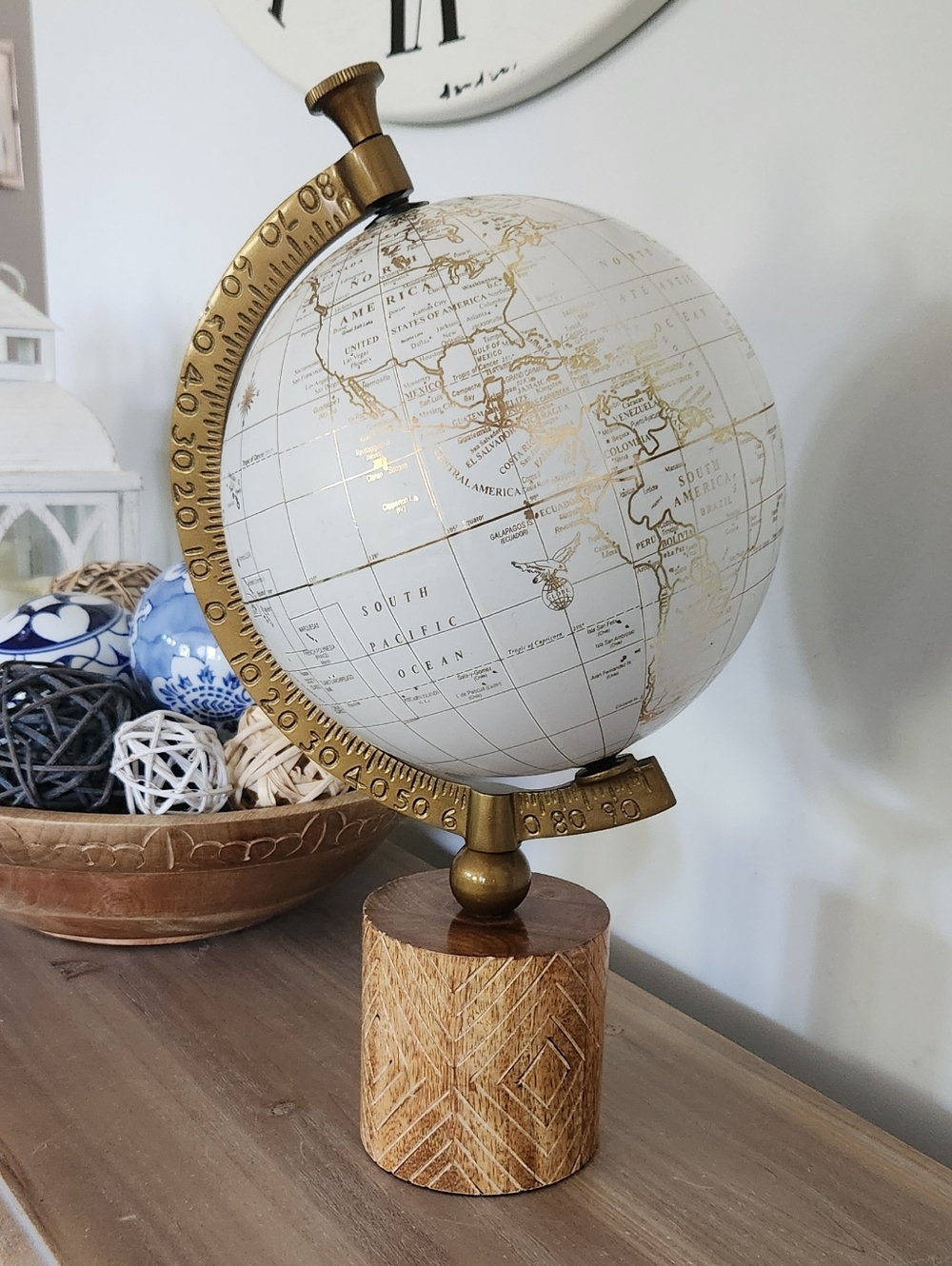 ​🌎 Elegant White & Gold Decorative Desktop Globe 15 Inches Tall Executive Look - Picture 3 of 16